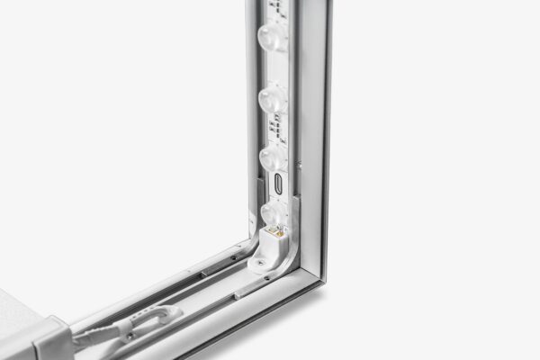 LED Valguskastid - Jalgadel valguskastid - LEDFrame Quick - AdExpo